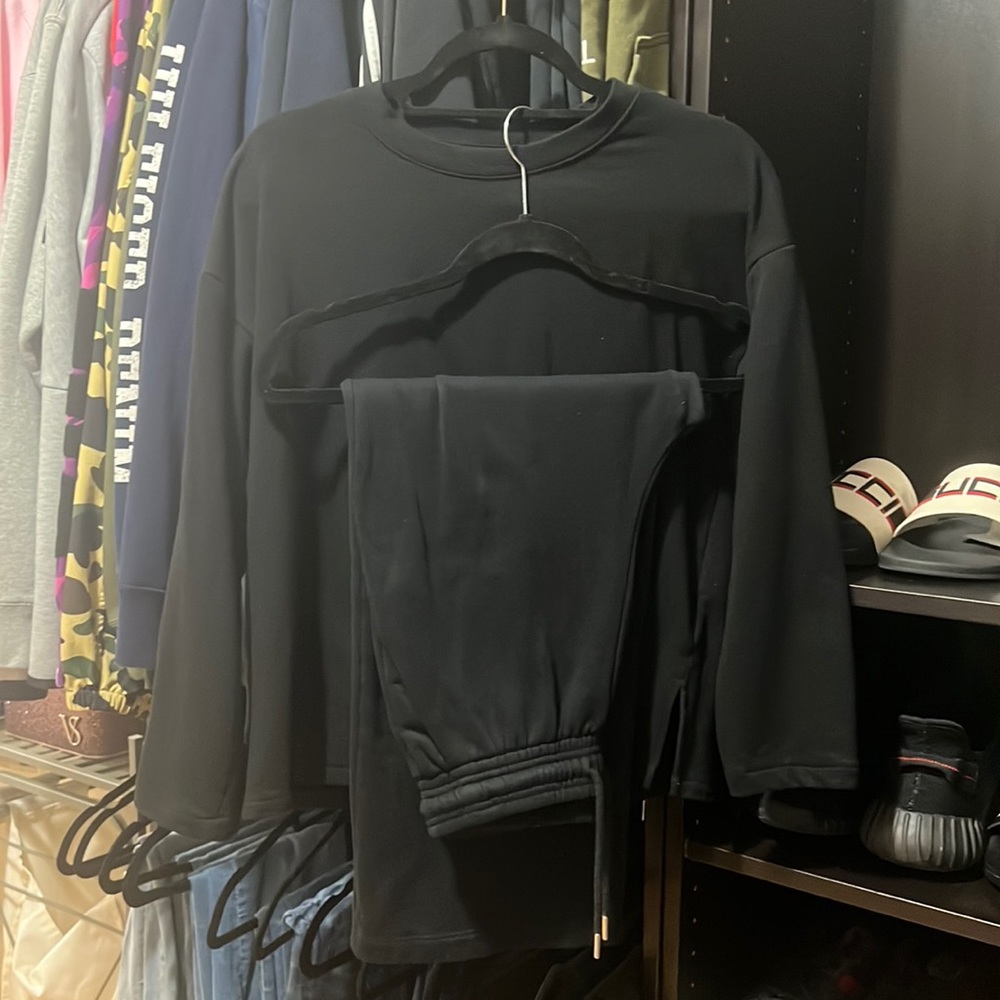 H&M SWEATER SET